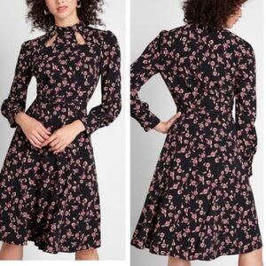 Modcloth Womens Size 6 Enjoy Every Moment Keyhole Black Floral Belted Midi Dress